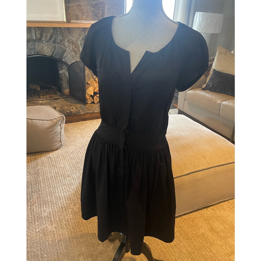 DVF classy Audrey Hepburn black dress